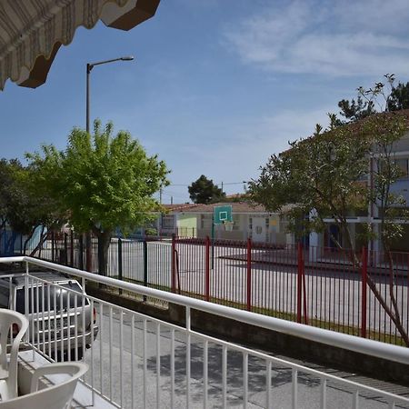 Nearby The Sea Apartment Аспровалта Екстериор снимка